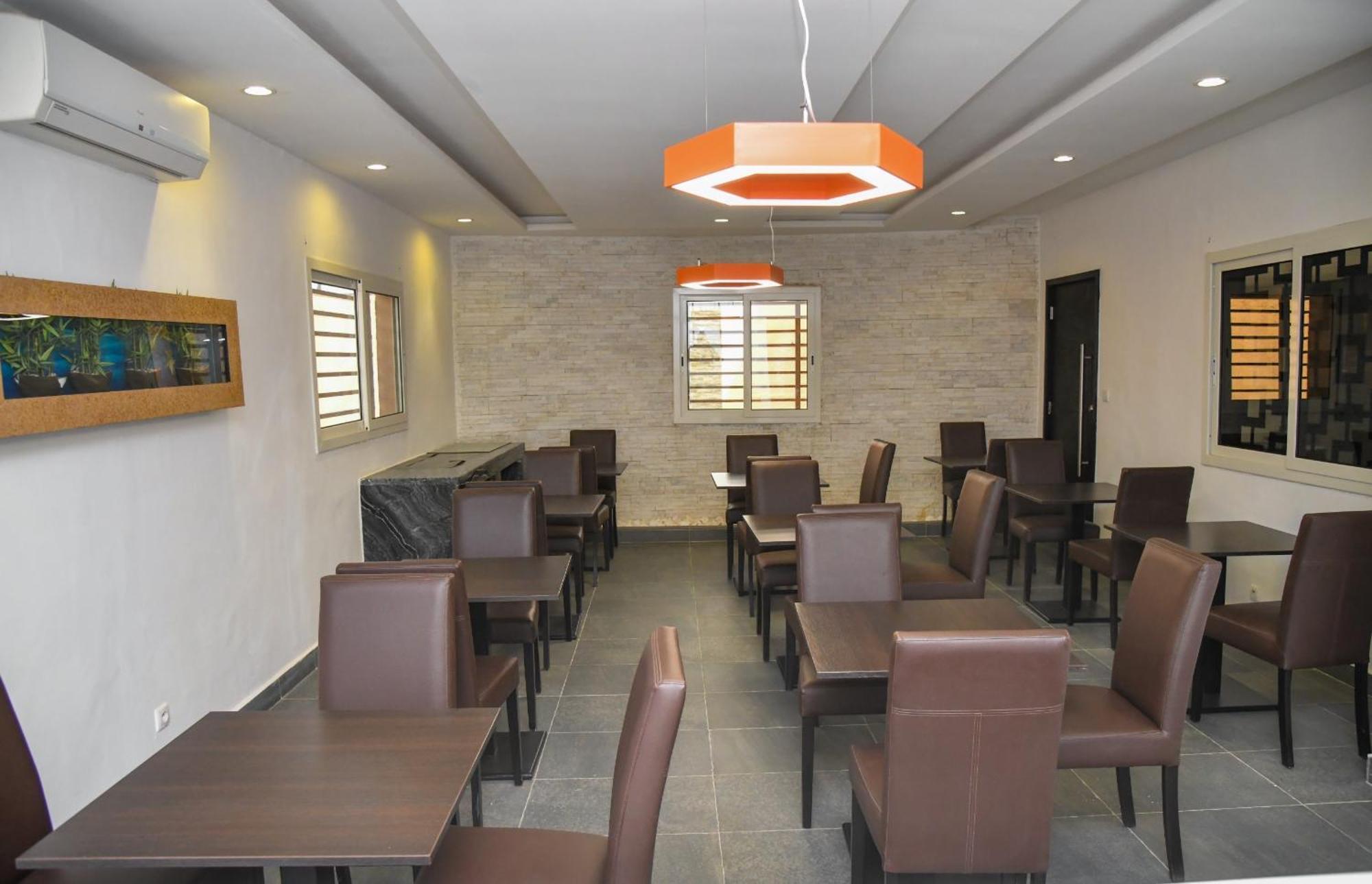 Quatre Saisons Hotel Nouakchott Exterior photo